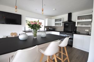 Kitchen- click for photo gallery